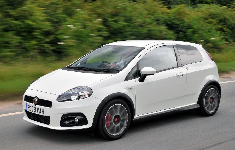  Abarth Grande Punto (199) 2008 года  (UK) (фото 23 из 29)